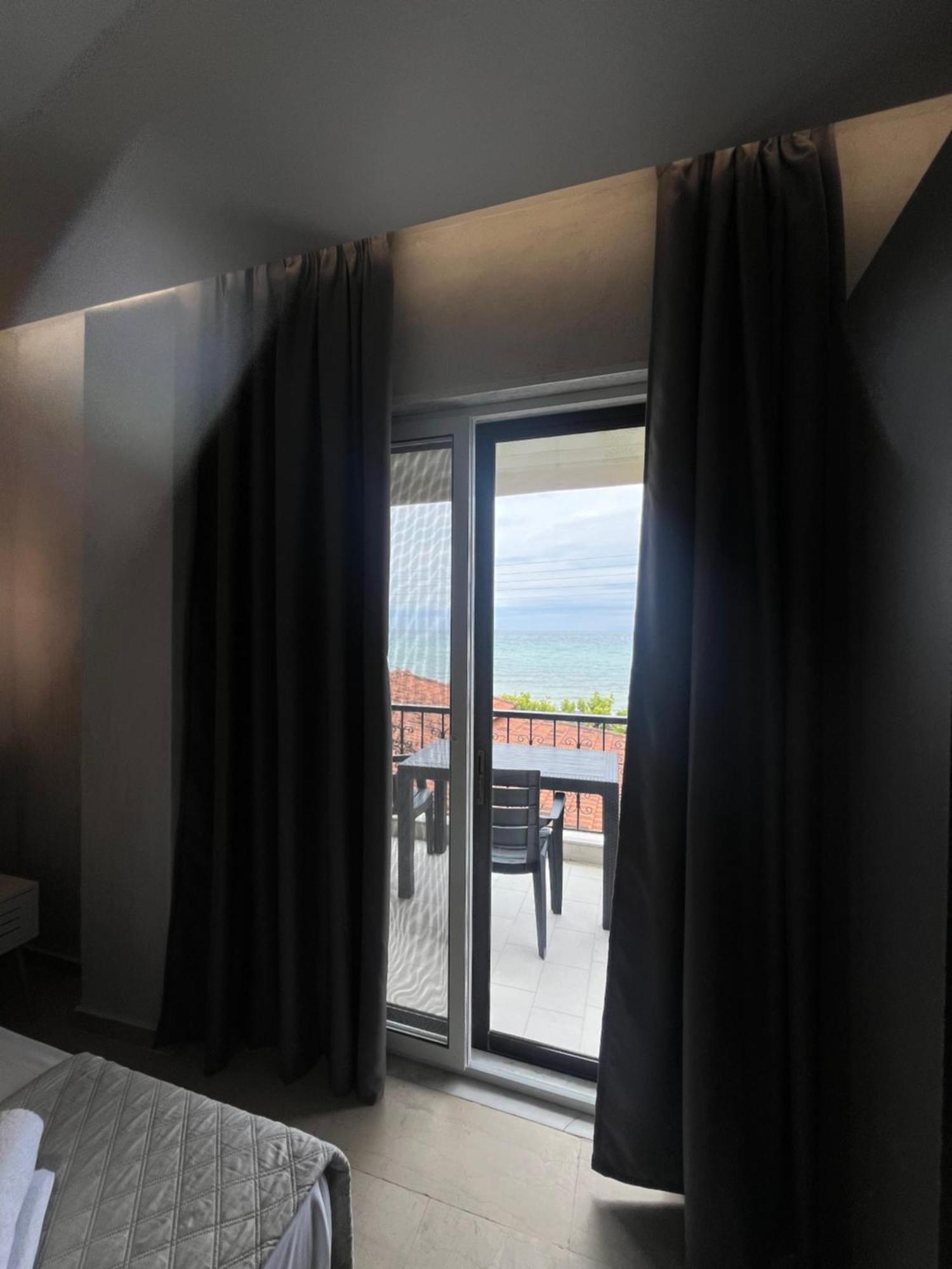 Okkio Sea View Lägenhet Vergia Exteriör bild