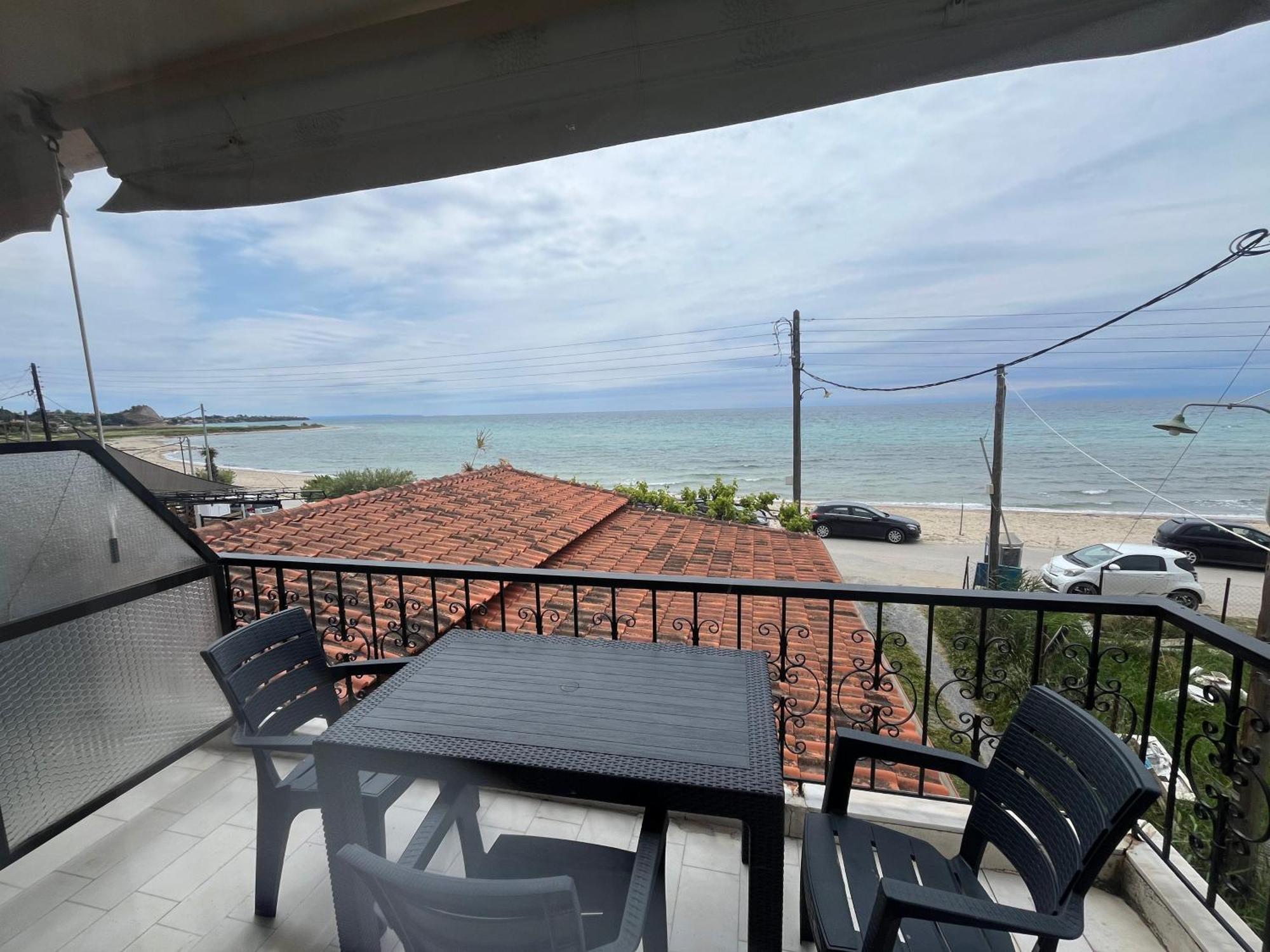 Okkio Sea View Lägenhet Vergia Exteriör bild